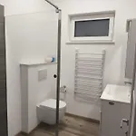 公寓 Moderne Ferienwohnung In Mit Fitnessgeraete