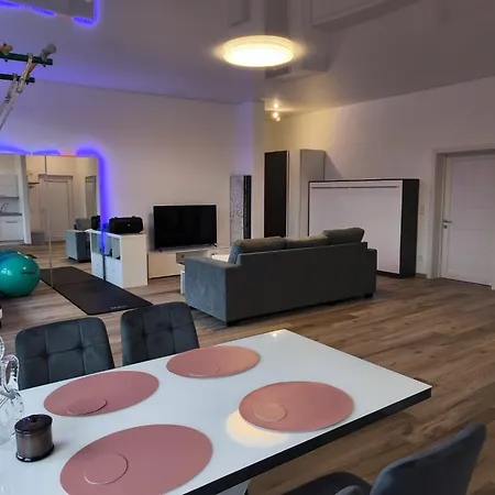 Moderne In Ruhiger Lage Mit Fitnessgeraete Fuer Ihr Workout Zu Hause * Drolshagen