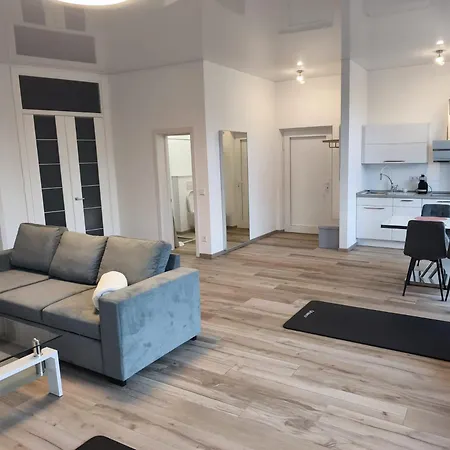 アパート Moderne In Mit Fitnessgeraete *