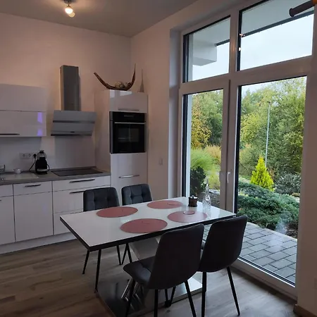 Moderne In Ruhiger Lage Mit Fitnessgeraete Fuer Ihr Workout Zu Hause Apartamento