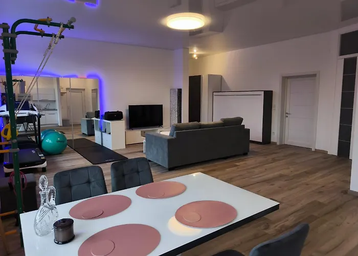 Moderne Ferienwohnung In Mit Fitnessgeraete * Drolshagen