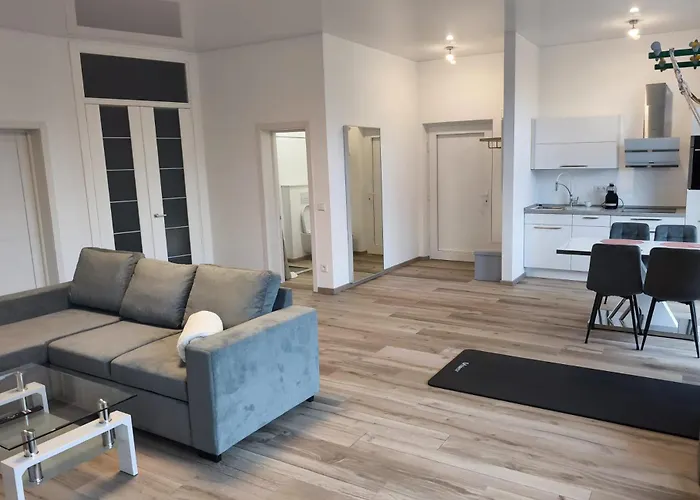 Appartement Moderne Ferienwohnung In Mit Fitnessgeraete *