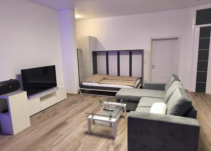 Moderne Ferienwohnung In Mit Fitnessgeraete * Drolshagen