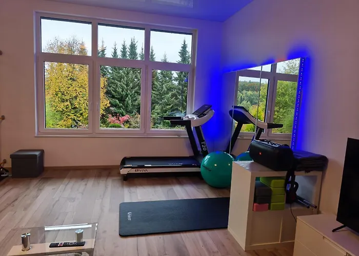 Modernes In Ruhiger Lage Inklusive Fitnessgeräte Für Ihr Workout Zu Hause Apartamento *